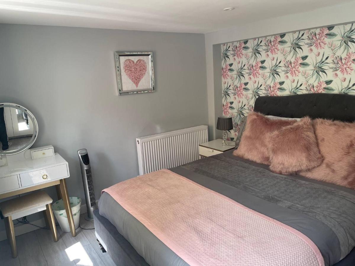 Entire 2 Bed Flat With Garden, Located Near Beach Apartamento Brighton Exterior foto
